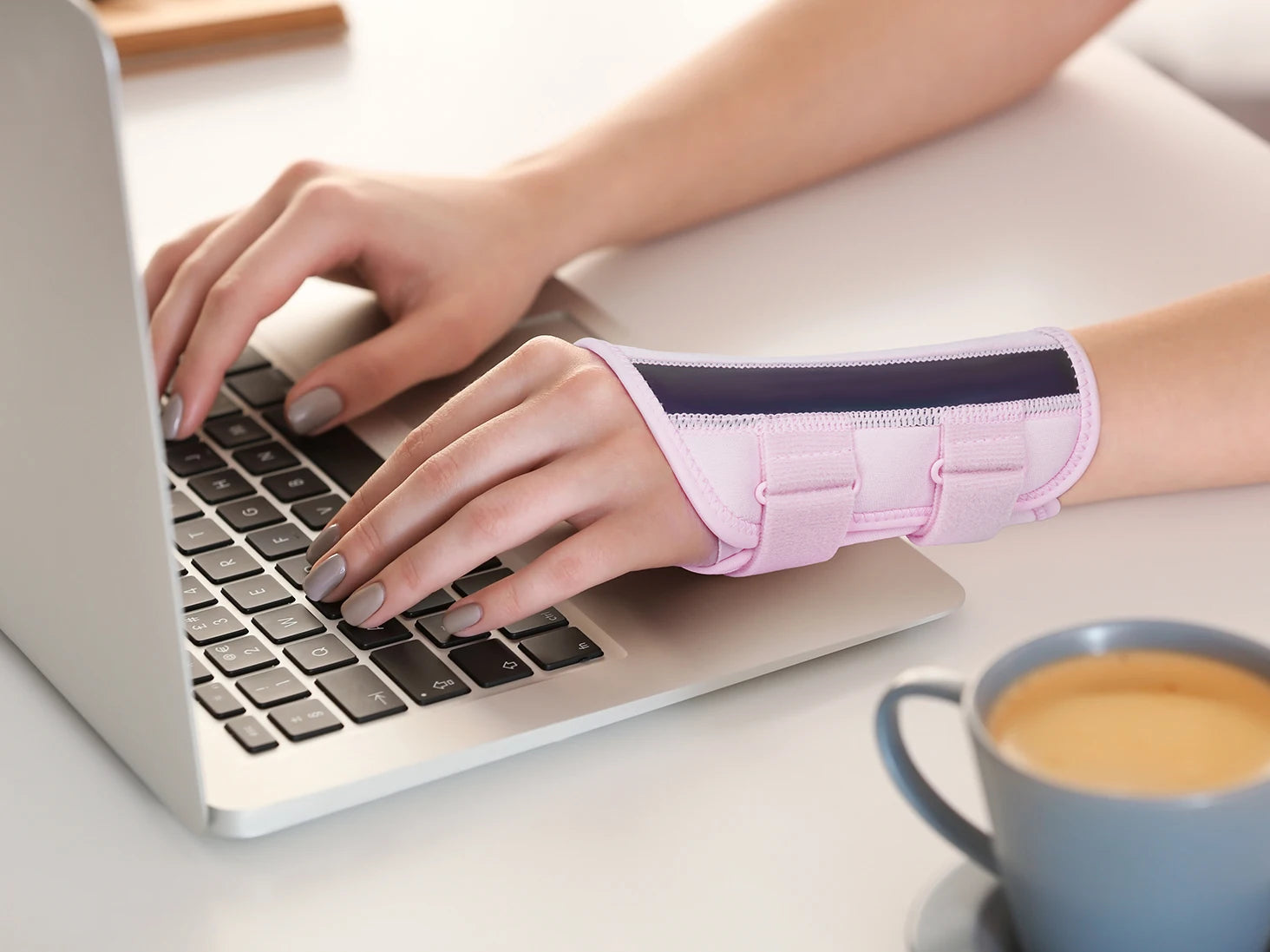 Wrist Brace with Splints for Carpal Tunnel Support Wrist Support Brace for Wrist Pain, Arthritis Tendonitis Sprain Injuries