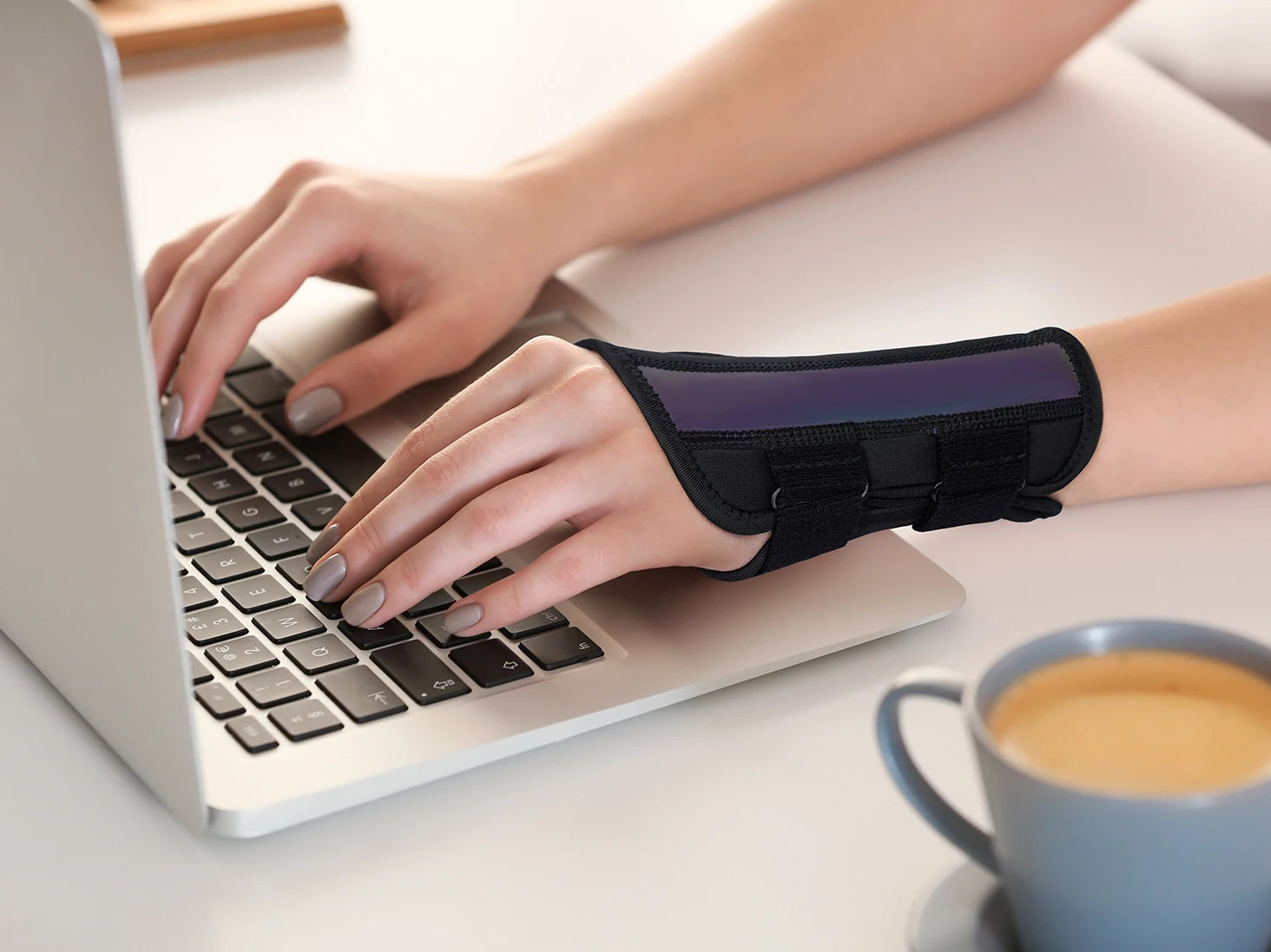 Wrist Brace with Splints for Carpal Tunnel Support Wrist Support Brace for Wrist Pain, Arthritis Tendonitis Sprain Injuries