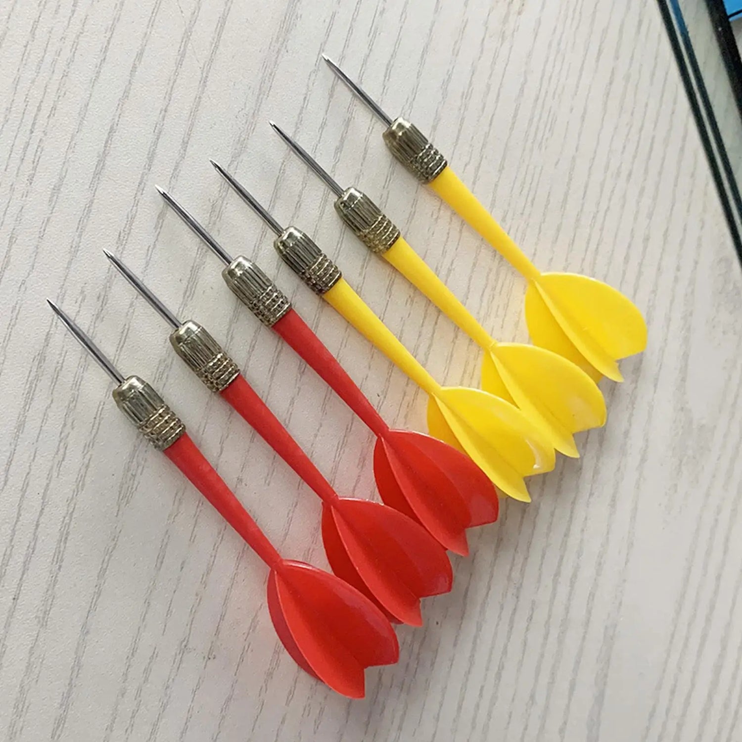 Wooden Dart Board Set 6 Darts Miniature Desk Top Darts for Fun Party Outdoor